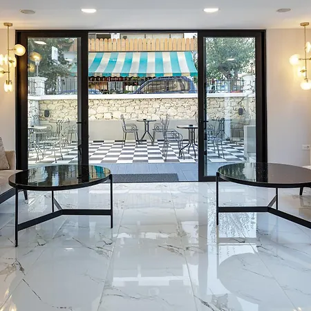 乔恩宫酒店 罗希姆诺