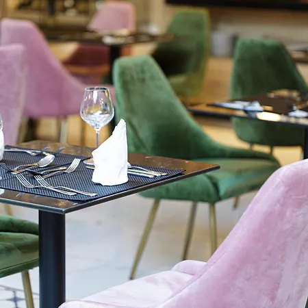 酒店 乔恩宫酒店 罗希姆诺