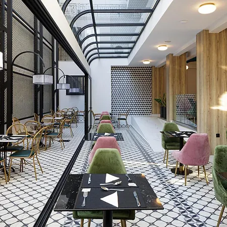 乔恩宫酒店 酒店