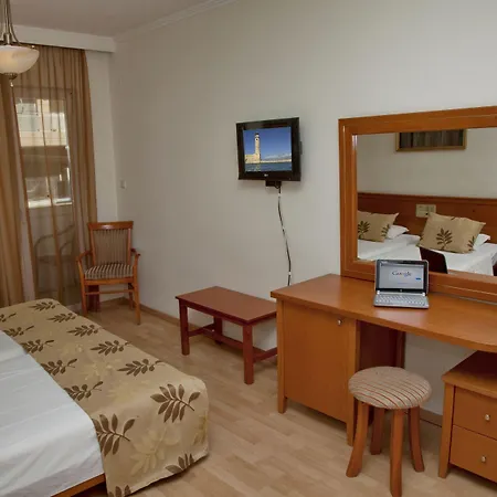 酒店 乔恩宫酒店 罗希姆诺