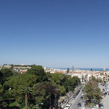 酒店 乔恩宫酒店 罗希姆诺