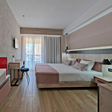 乔恩宫酒店 酒店 罗希姆诺